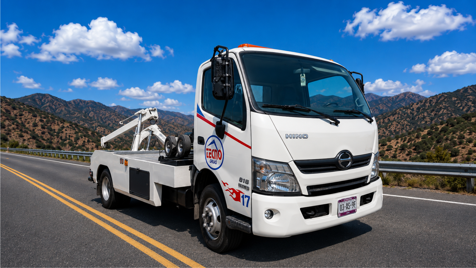 Grúa Tecnogrúas Hino para auxilio vial en carretera